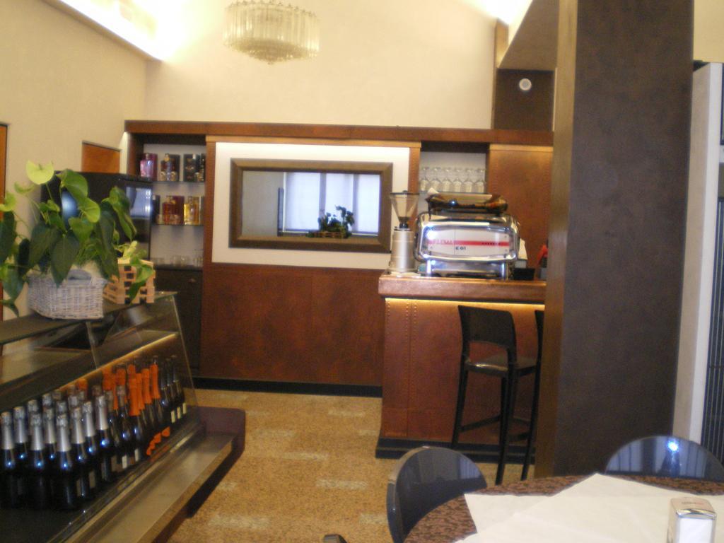 Hotel Pico Mirandola Ngoại thất bức ảnh