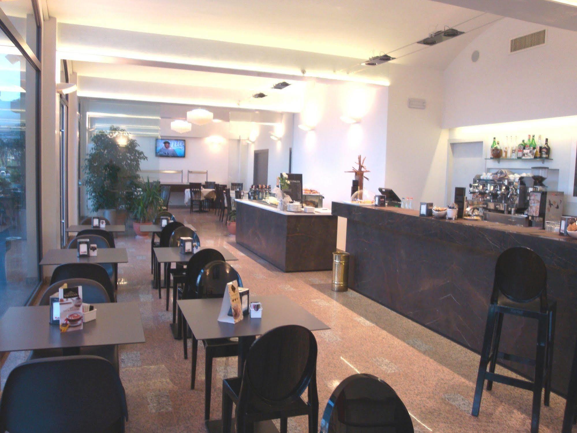 Hotel Pico Mirandola Ngoại thất bức ảnh