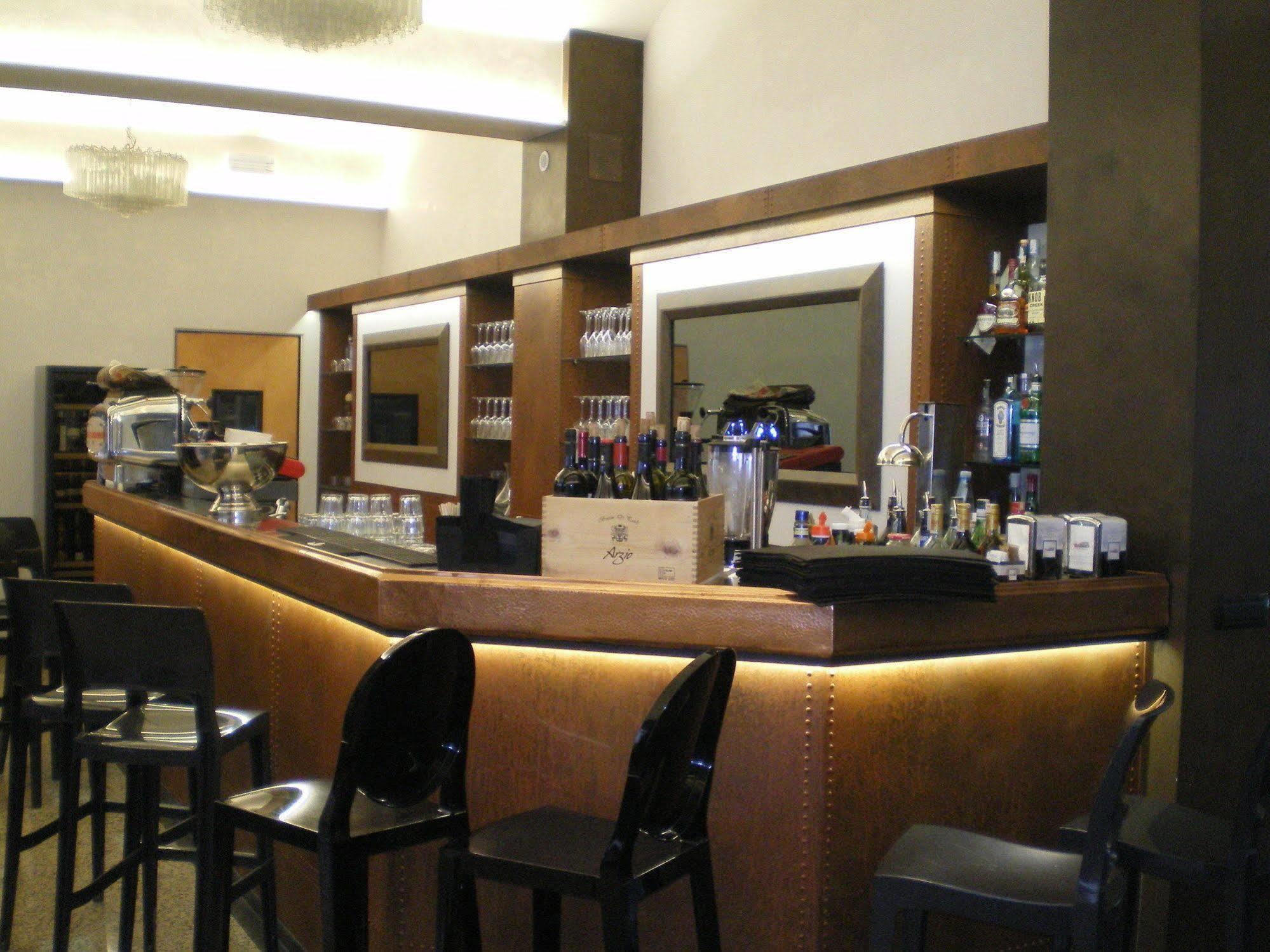 Hotel Pico Mirandola Ngoại thất bức ảnh